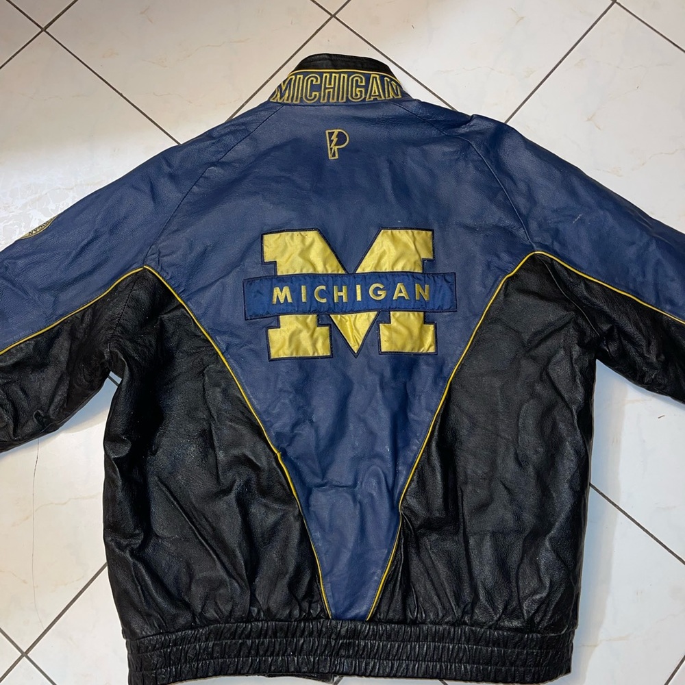 VINTAGE UNIVERSITY OF MICHIGAN LEATHER JACKET